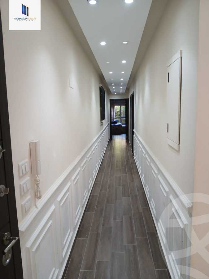https://aqarmap.com.eg/ar/listing/6382817-for-sale-cairo-el-sheikh-zayed-city-compounds-el-khamayel