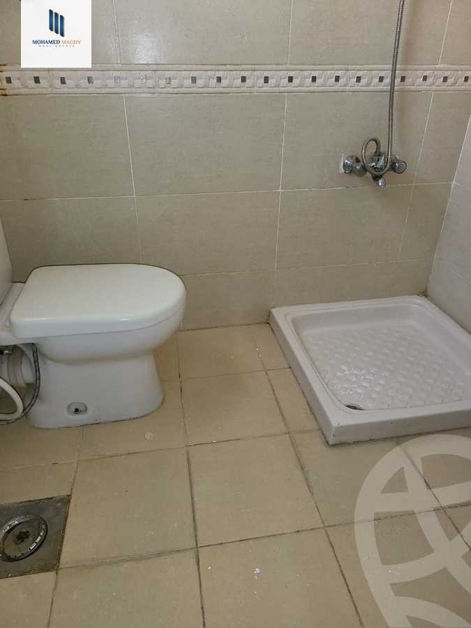 https://aqarmap.com.eg/en/listing/6406317-for-sale-cairo-el-sheikh-zayed-city-compounds-beverly-hills