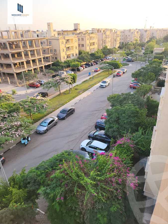 https://aqarmap.com.eg/en/listing/6477170-for-sale-cairo-el-sheikh-zayed-city-compounds-beverly-hills