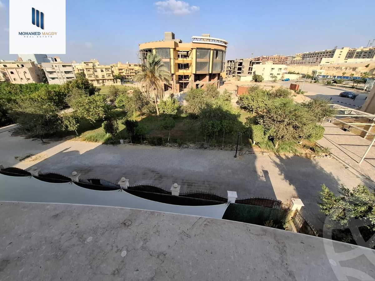 https://aqarmap.com.eg/ar/listing/6485234-for-sale-cairo-el-sheikh-zayed-city-compounds-el-khamayel