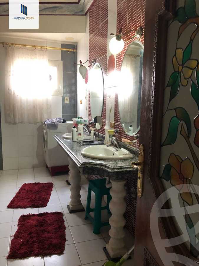https://aqarmap.com.eg/ar/listing/6501236-for-sale-cairo-el-sheikh-zayed-city-compounds-el-yasmeen-compound