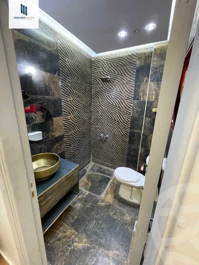 https://aqarmap.com.eg/en/listing/6522259-for-sale-cairo-el-sheikh-zayed-city-el-hay-elsabeaa-lbstn