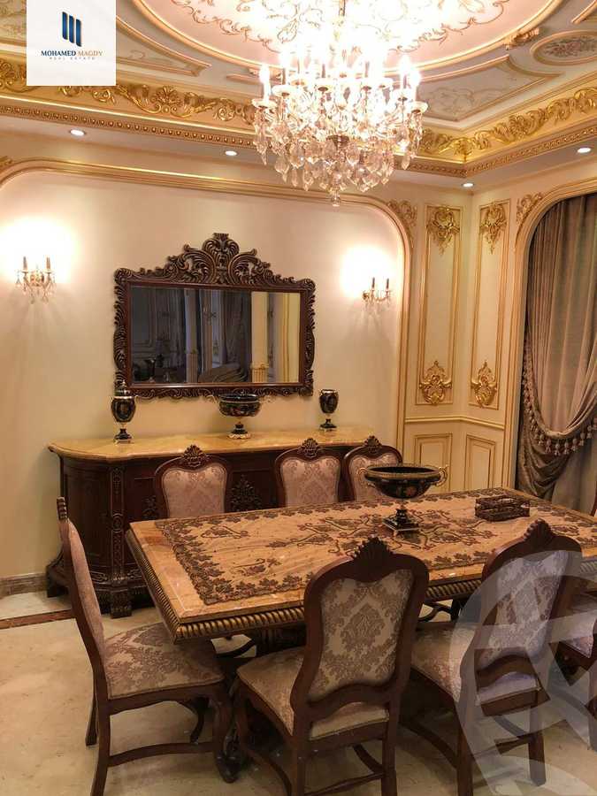 https://aqarmap.com.eg/en/listing/6526449-for-sale-cairo-el-sheikh-zayed-city-compounds-royal-city