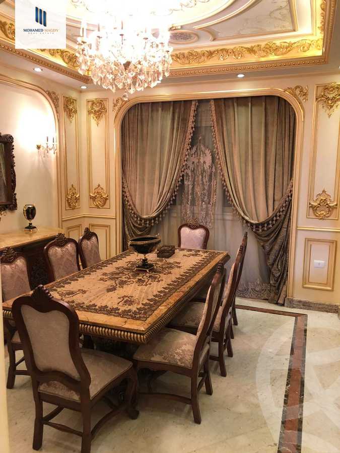 https://aqarmap.com.eg/en/listing/6526449-for-sale-cairo-el-sheikh-zayed-city-compounds-royal-city