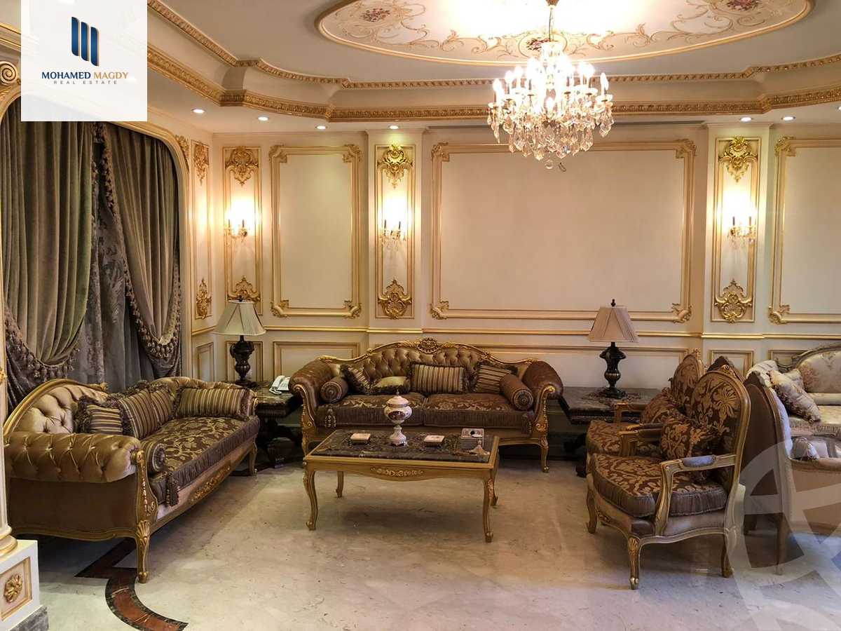 https://aqarmap.com.eg/en/listing/6526449-for-sale-cairo-el-sheikh-zayed-city-compounds-royal-city