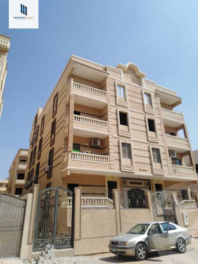 https://aqarmap.com.eg/ar/listing/6535359-for-sale-cairo-6th-of-october-el-tawsaat-el-shamalya-hy-2000-qt