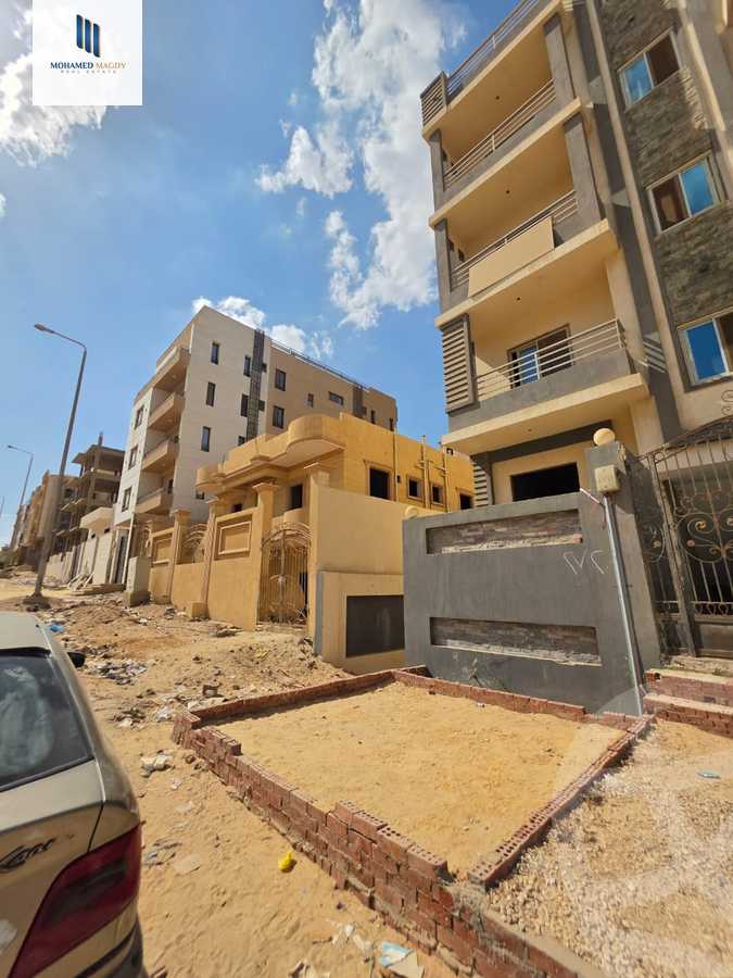 https://aqarmap.com.eg/ar/listing/6535366-for-sale-cairo-6th-of-october-el-tawsaat-el-shamalya-hy-2000-qt