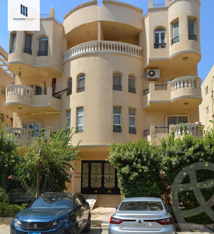 https://aqarmap.com.eg/en/listing/6542973-for-sale-cairo-6th-of-october-el-hay-el-motamyz-fourth-touristic-village-mahmoud-sami-el-baroudi-st