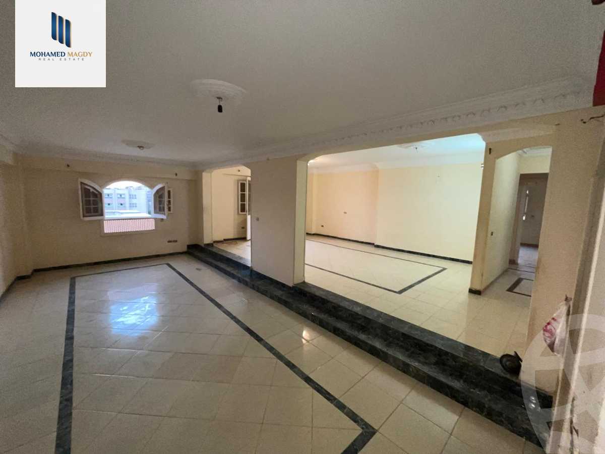 https://aqarmap.com.eg/en/listing/6548338-for-sale-cairo-6th-of-october-el-ahyaa-neighborhood-3rd-al-hay-al-thalith-st