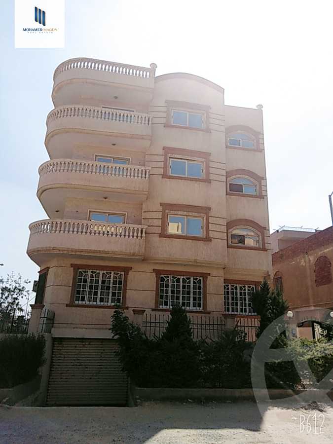 https://aqarmap.com.eg/ar/listing/6568941-for-sale-cairo-6th-of-october-el-ahyaa-neighborhood-3rd-al-hay-al-thalith-st