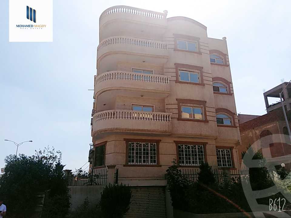 https://aqarmap.com.eg/ar/listing/6568941-for-sale-cairo-6th-of-october-el-ahyaa-neighborhood-3rd-al-hay-al-thalith-st