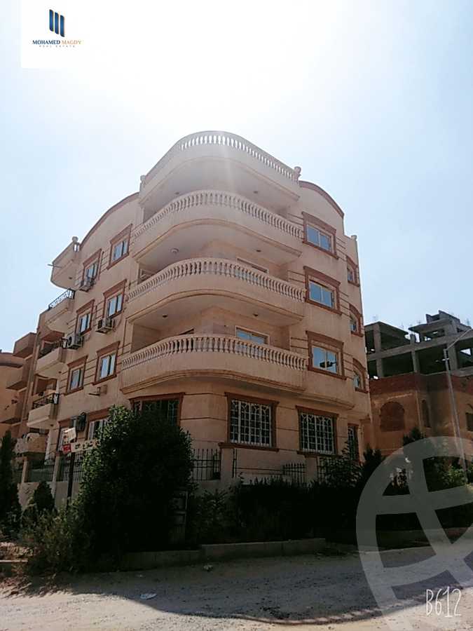 https://aqarmap.com.eg/ar/listing/6568941-for-sale-cairo-6th-of-october-el-ahyaa-neighborhood-3rd-al-hay-al-thalith-st