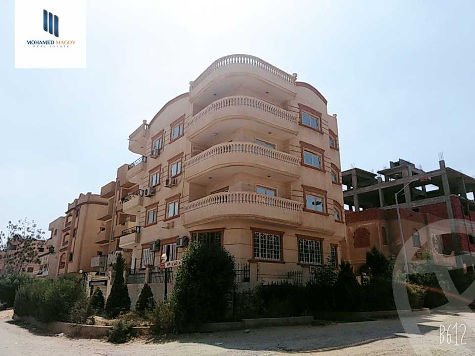 https://aqarmap.com.eg/ar/listing/6568941-for-sale-cairo-6th-of-october-el-ahyaa-neighborhood-3rd-al-hay-al-thalith-st