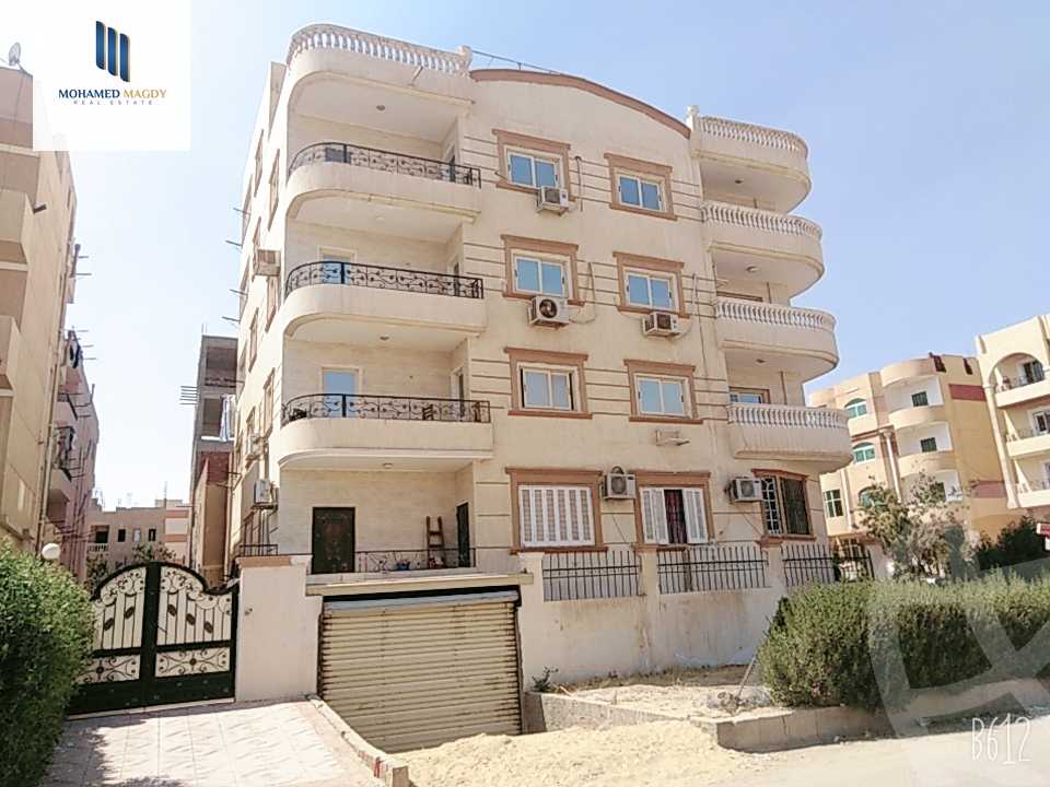 https://aqarmap.com.eg/ar/listing/6568941-for-sale-cairo-6th-of-october-el-ahyaa-neighborhood-3rd-al-hay-al-thalith-st
