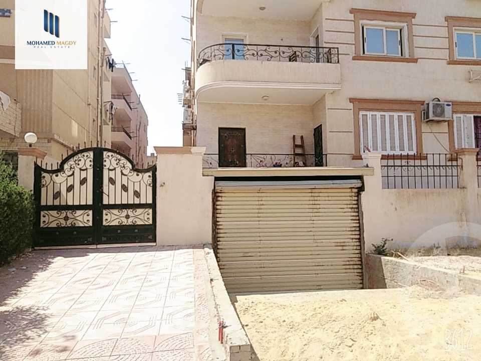 https://aqarmap.com.eg/ar/listing/6568941-for-sale-cairo-6th-of-october-el-ahyaa-neighborhood-3rd-al-hay-al-thalith-st