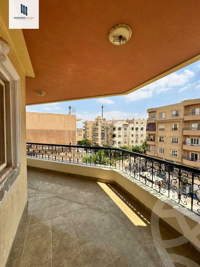 https://aqarmap.com.eg/en/listing/6569365-for-sale-cairo-6th-of-october-el-ahyaa-neighborhood-1st-al-maahad