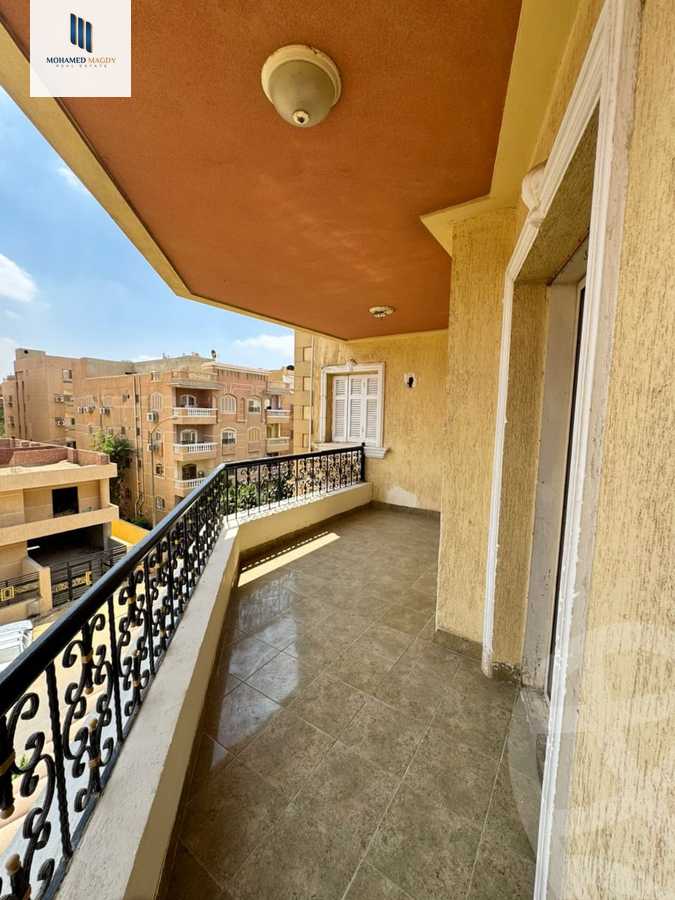 https://aqarmap.com.eg/en/listing/6569365-for-sale-cairo-6th-of-october-el-ahyaa-neighborhood-1st-al-maahad