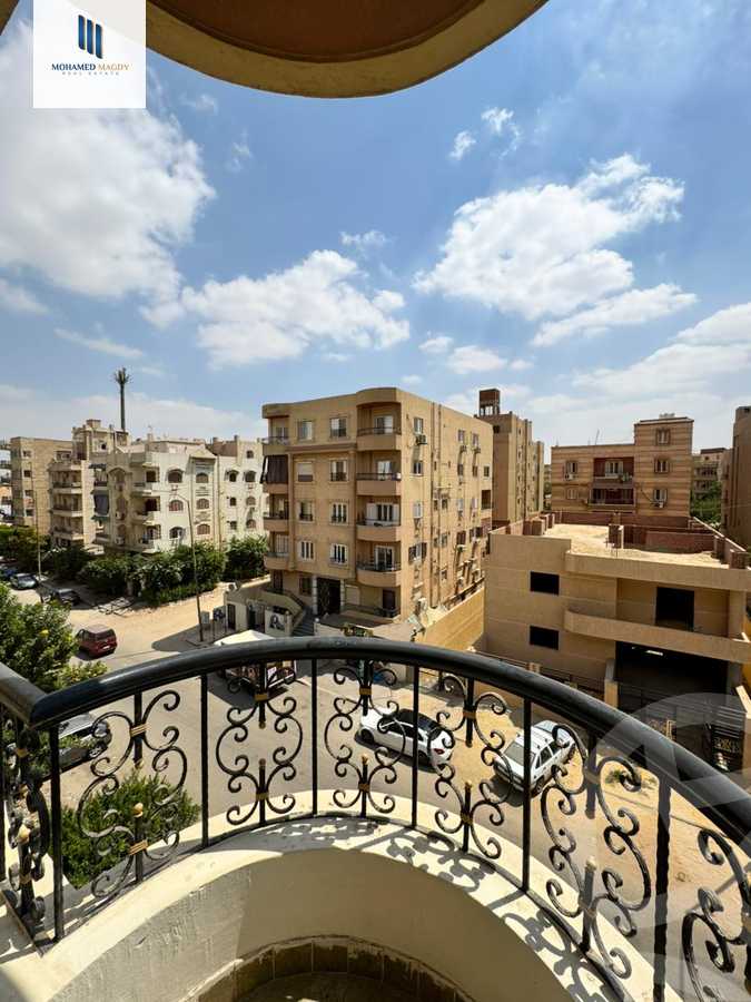 https://aqarmap.com.eg/en/listing/6569365-for-sale-cairo-6th-of-october-el-ahyaa-neighborhood-1st-al-maahad