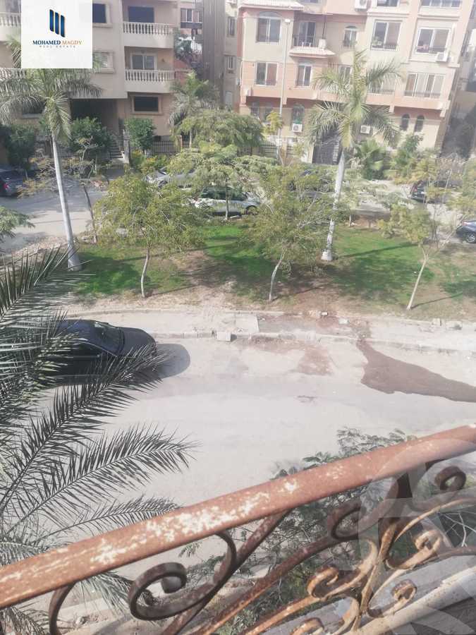https://aqarmap.com.eg/ar/listing/6574595-for-sale-cairo-el-sheikh-zayed-city-el-hay-elasher-street-100
