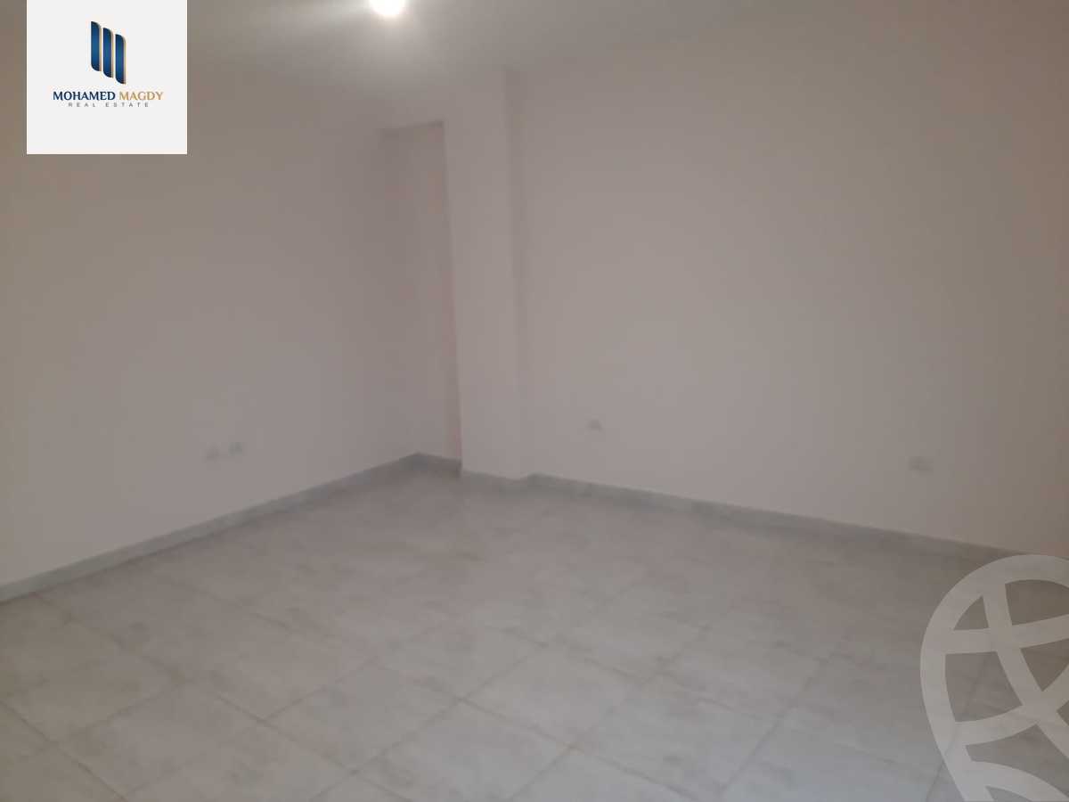 https://aqarmap.com.eg/en/listing/6574635-for-sale-cairo-el-sheikh-zayed-city-el-hay-el-hady-ashaer-area-1-street-10