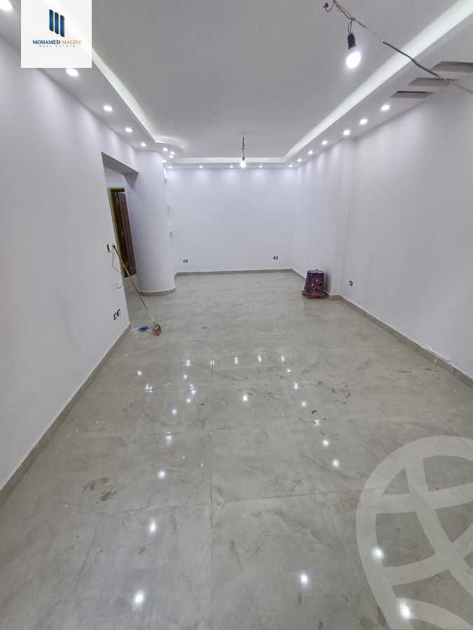 https://aqarmap.com.eg/ar/listing/6574759-for-sale-cairo-el-sheikh-zayed-city-el-hay-elsades-ashaer