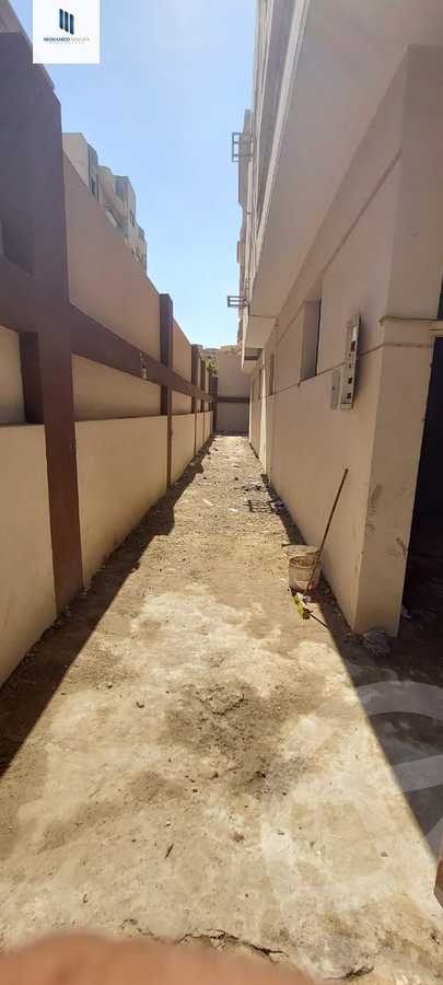 https://aqarmap.com.eg/en/listing/6577406-for-sale-cairo-6th-of-october-el-ahyaa-neighborhood-5th-street-2