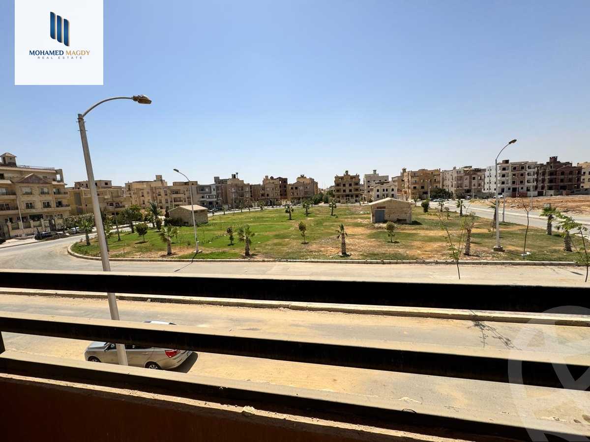 https://aqarmap.com.eg/ar/listing/6588302-for-sale-cairo-6th-of-october-el-hay-el-motamyz-fourth-touristic-village-mahmoud-sami-el-baroudi-st