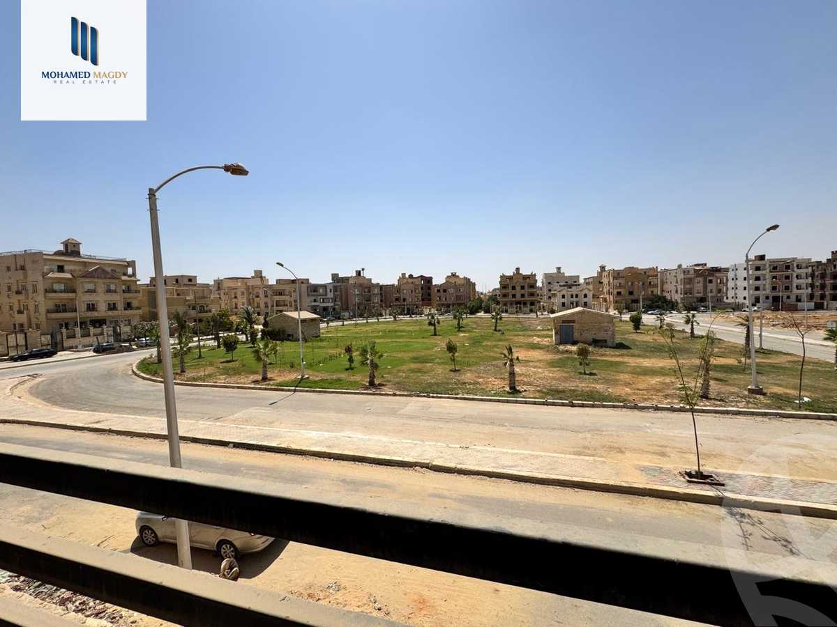 https://aqarmap.com.eg/ar/listing/6588302-for-sale-cairo-6th-of-october-el-hay-el-motamyz-fourth-touristic-village-mahmoud-sami-el-baroudi-st