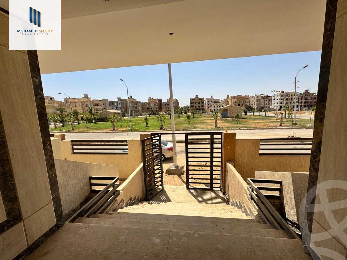 https://aqarmap.com.eg/ar/listing/6588302-for-sale-cairo-6th-of-october-el-hay-el-motamyz-fourth-touristic-village-mahmoud-sami-el-baroudi-st