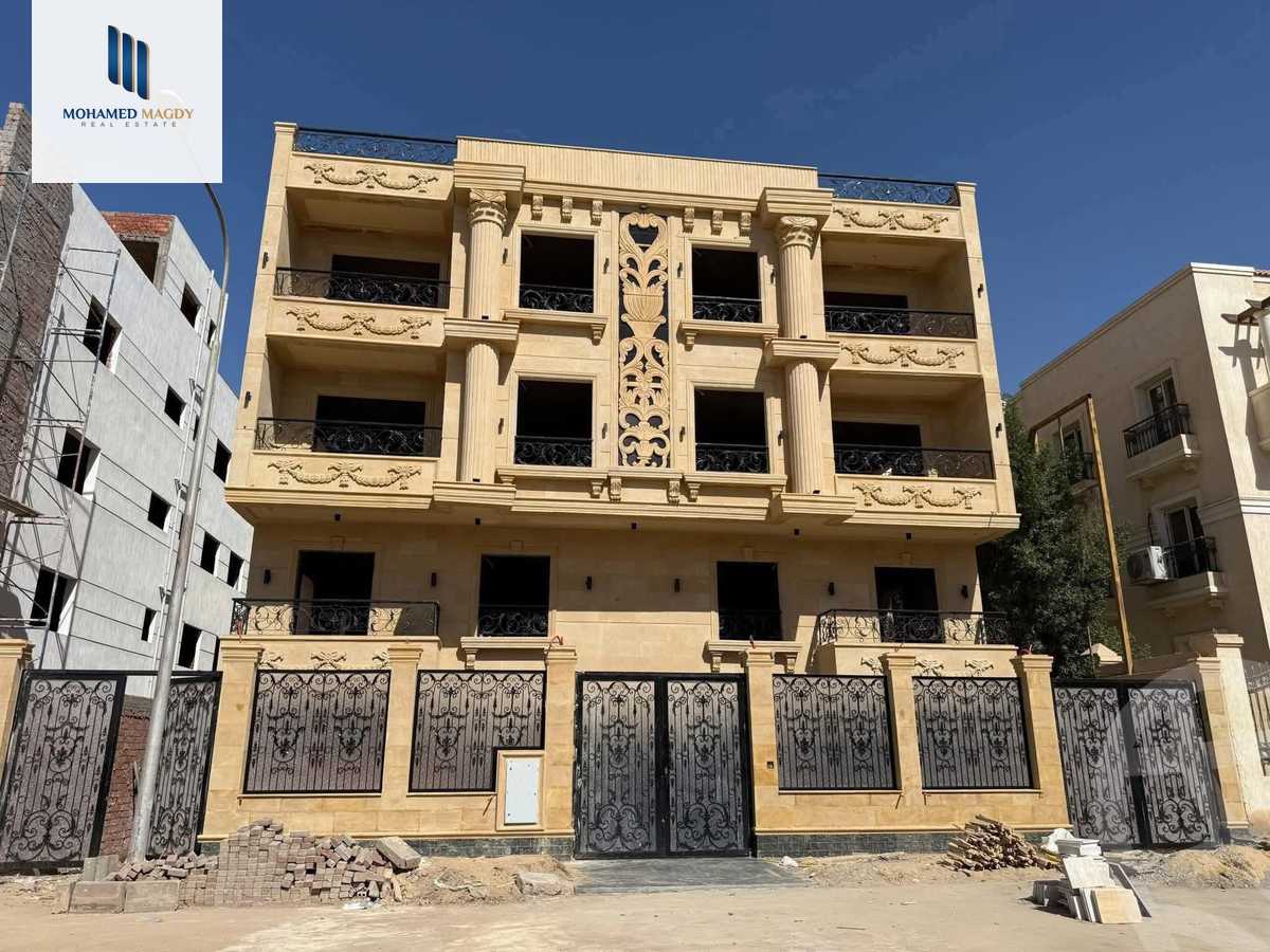 https://aqarmap.com.eg/ar/listing/6593030-for-sale-cairo-6th-of-october-garb-someed-neighborhood-14th-el-nabatat-st