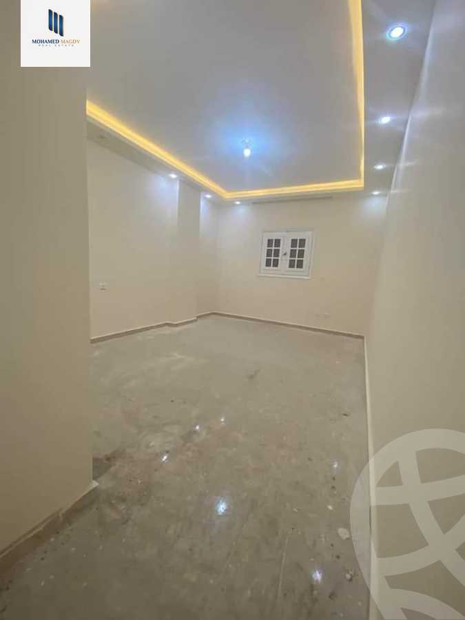 https://aqarmap.com.eg/ar/listing/6622621-for-sale-cairo-6th-of-october-el-ahyaa-neighborhood-2nd-divided-from-al-kafrawei-st