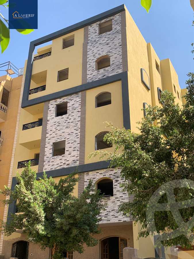 https://aqarmap.com.eg/ar/listing/5517520-for-sale-cairo-6th-of-october-el-ahyaa-neighborhood-5th-street-49