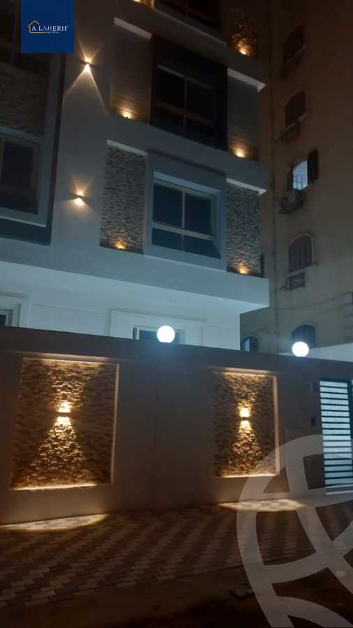 https://aqarmap.com.eg/en/listing/5521420-for-sale-cairo-6th-of-october-el-ahyaa-neighborhood-3rd-street-6