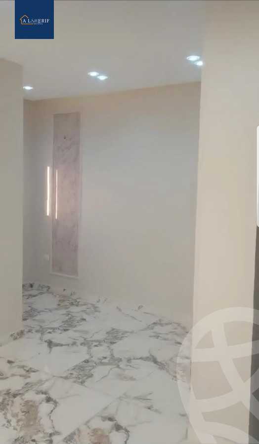 https://aqarmap.com.eg/en/listing/5557172-for-sale-cairo-6th-of-october-el-ahyaa-neighborhood-5th-street-2