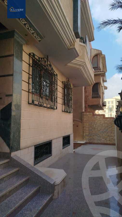 https://aqarmap.com.eg/en/listing/5483478-for-sale-cairo-6th-of-october-el-ahyaa-neighborhood-2nd