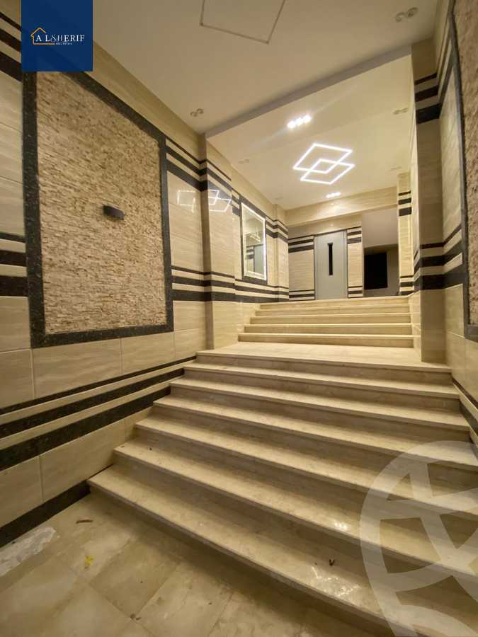 https://aqarmap.com.eg/ar/listing/5570757-for-sale-cairo-6th-of-october-el-ahyaa-neighborhood-3rd