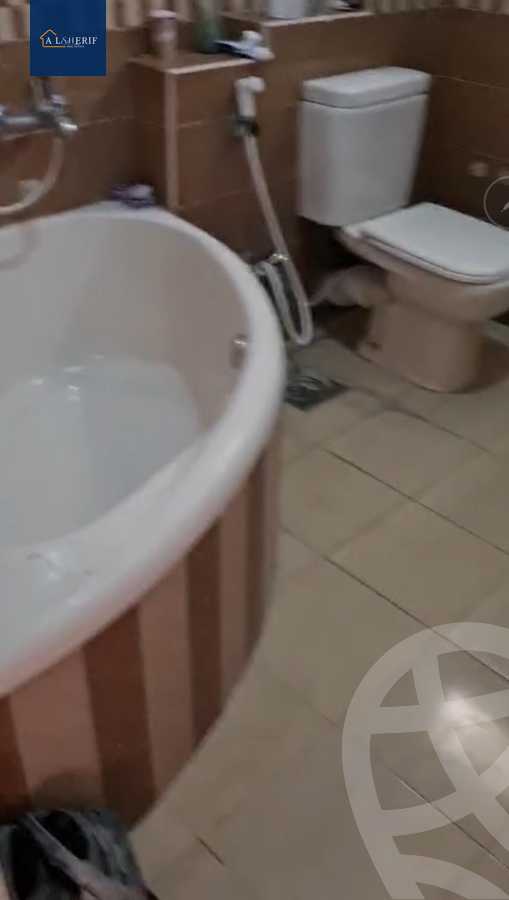 https://aqarmap.com.eg/en/listing/5579076-for-sale-cairo-6th-of-october-el-ahyaa-neighborhood-1st