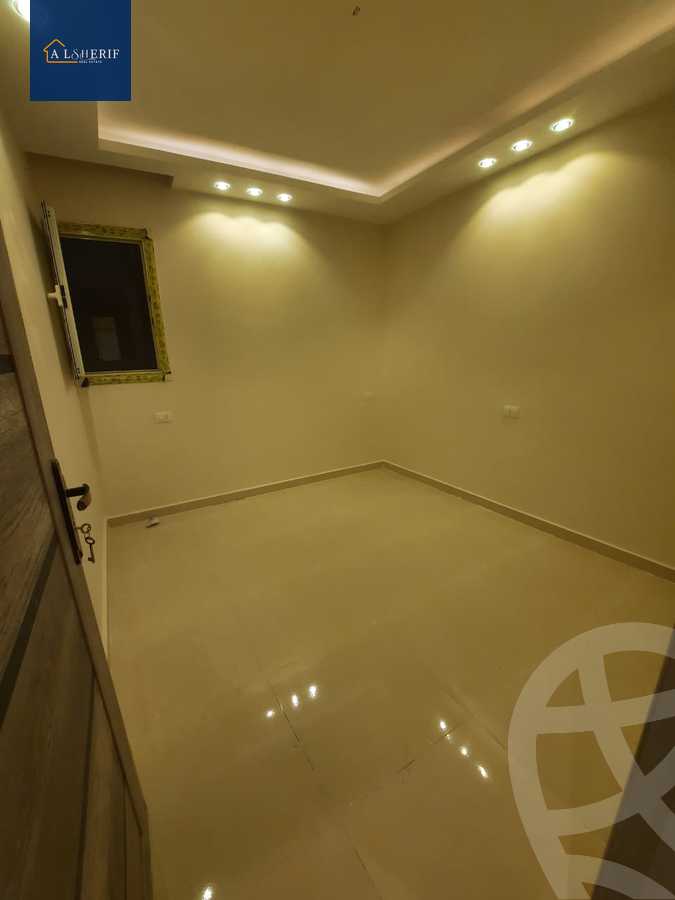 https://aqarmap.com.eg/ar/listing/5579141-for-sale-cairo-6th-of-october-el-ahyaa-neighborhood-3rd-al-hay-al-thalith-st