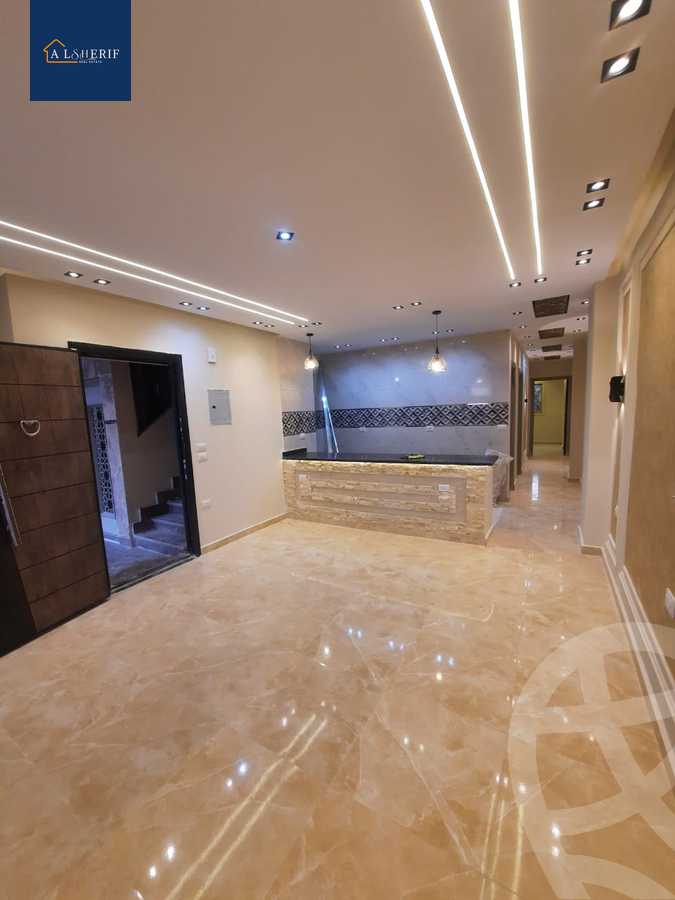 https://aqarmap.com.eg/ar/listing/5579141-for-sale-cairo-6th-of-october-el-ahyaa-neighborhood-3rd-al-hay-al-thalith-st