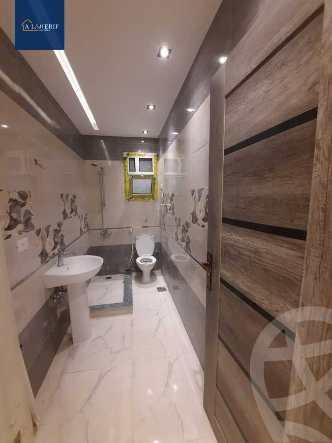 https://aqarmap.com.eg/ar/listing/5579141-for-sale-cairo-6th-of-october-el-ahyaa-neighborhood-3rd-al-hay-al-thalith-st