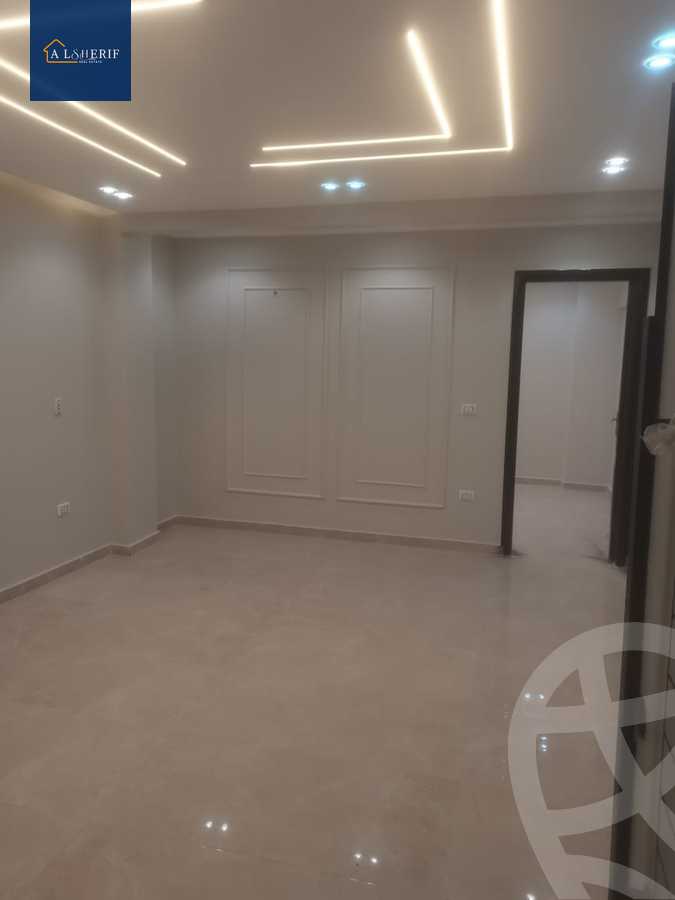 https://aqarmap.com.eg/en/listing/5627953-for-sale-cairo-6th-of-october-el-ahyaa-neighborhood-3rd-no-44-st