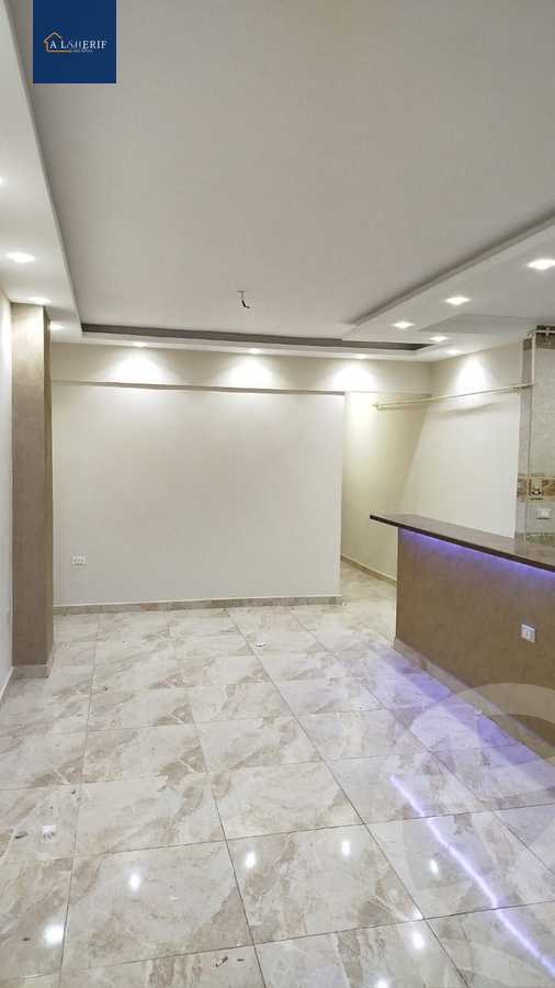 https://aqarmap.com.eg/en/listing/5657544-for-sale-cairo-6th-of-october-el-ahyaa-neighborhood-4th-neighborhood-5
