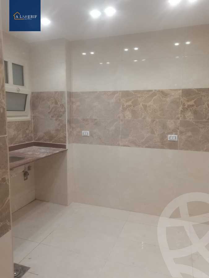 https://aqarmap.com.eg/en/listing/5693293-for-sale-cairo-6th-of-october-el-ahyaa-neighborhood-3rd-street-39