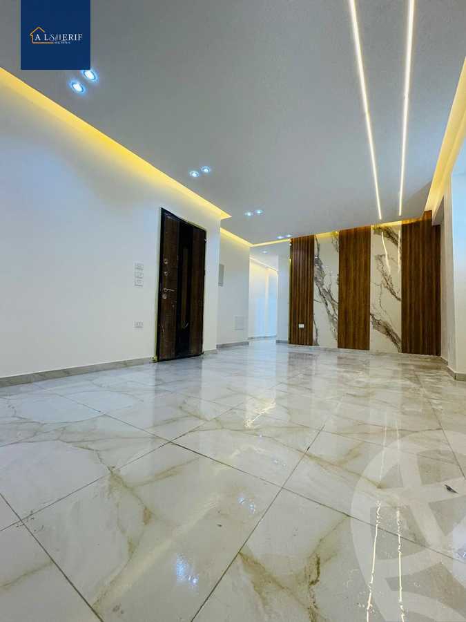 https://aqarmap.com.eg/ar/listing/5717925-for-sale-cairo-6th-of-october-el-ahyaa-neighborhood-5th-street-21