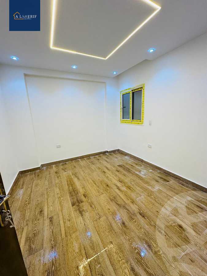 https://aqarmap.com.eg/ar/listing/5717925-for-sale-cairo-6th-of-october-el-ahyaa-neighborhood-5th-street-21