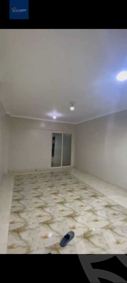 https://aqarmap.com.eg/ar/listing/5729385-for-rent-cairo-6th-of-october-el-ahyaa-neighborhood-2nd-el-mohandes-ahmed-abd-el-hady-st