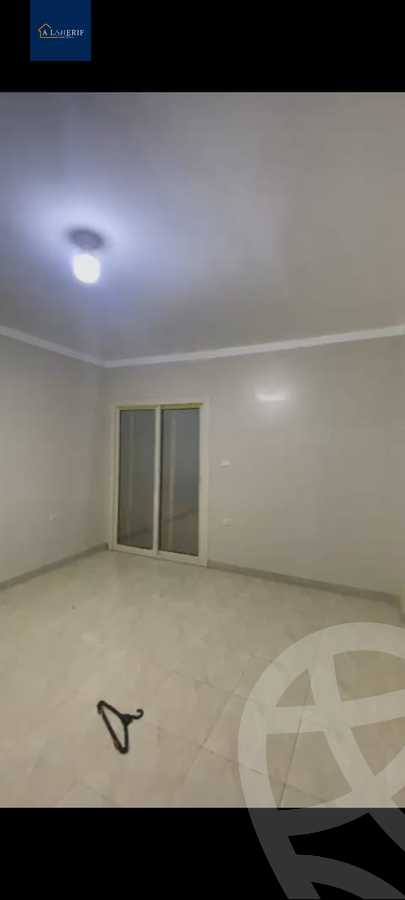 https://aqarmap.com.eg/ar/listing/5729385-for-rent-cairo-6th-of-october-el-ahyaa-neighborhood-2nd-el-mohandes-ahmed-abd-el-hady-st