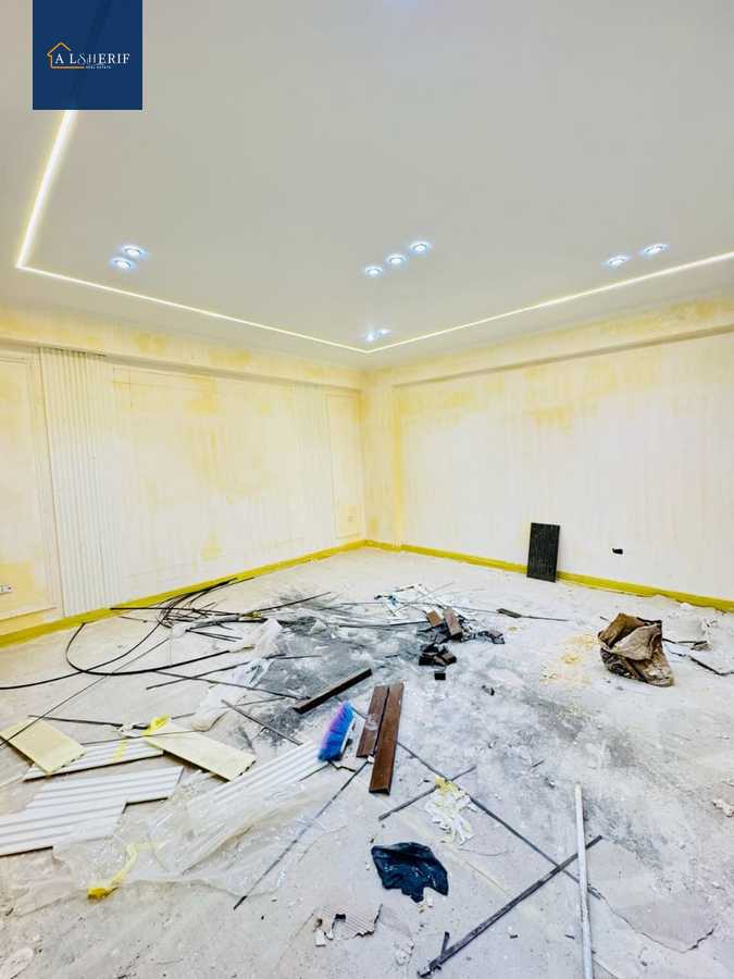 https://aqarmap.com.eg/ar/listing/5729522-for-sale-cairo-6th-of-october-el-ahyaa-neighborhood-3rd-no-14-hasan-soltan-st