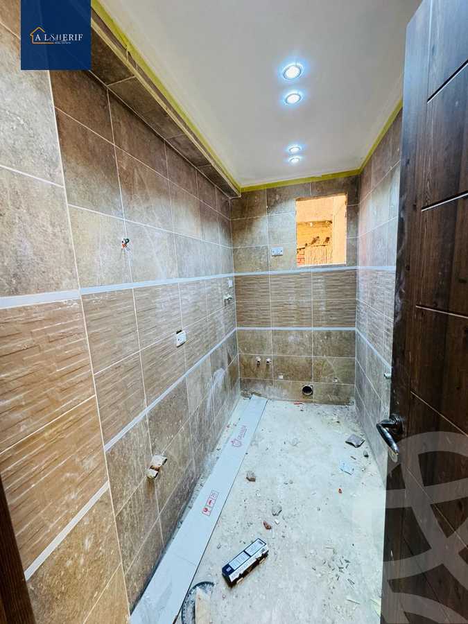 https://aqarmap.com.eg/ar/listing/5729522-for-sale-cairo-6th-of-october-el-ahyaa-neighborhood-3rd-no-14-hasan-soltan-st