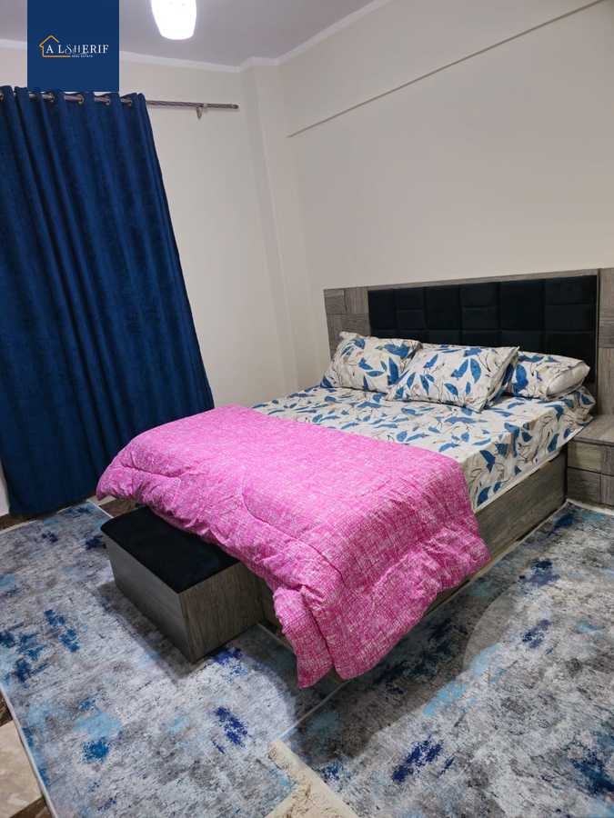 https://aqarmap.com.eg/ar/listing/5735238-for-rent-cairo-6th-of-october-compounds-high-town